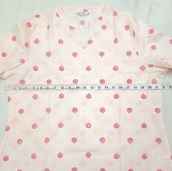 Shree branded kurti - Picture 3 of 7